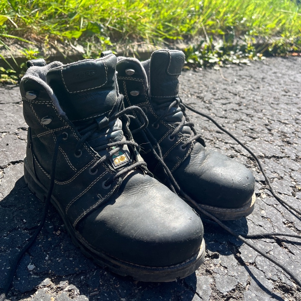Keen Gray Utility Footwear